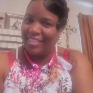 Meet your Posher, Claudia